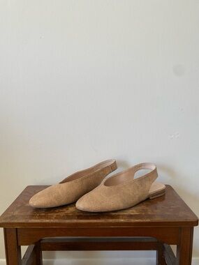 Classic Women's Slingback Flats in Taupe & Gold